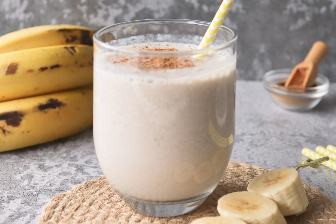 ¡Descubre la deliciosa receta del batido de banana con leche para ...