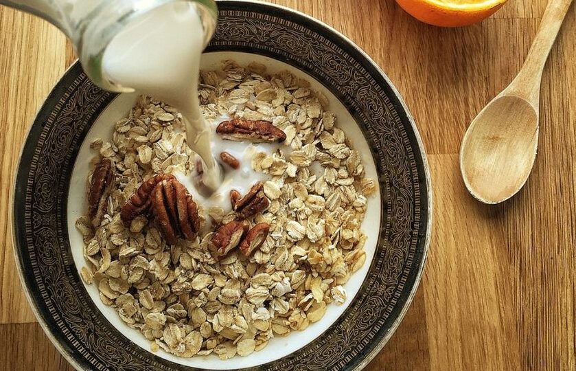 ¿Cenar granola con leche engorda? Descubre la verdad detrás de este